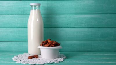 Evde badem sütü nasıl yapılır?