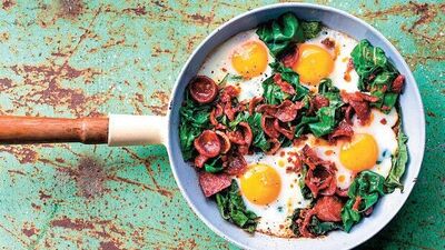 Karalahanalı sucuklu omlet