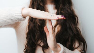 Hasta çocuk, depresif anne