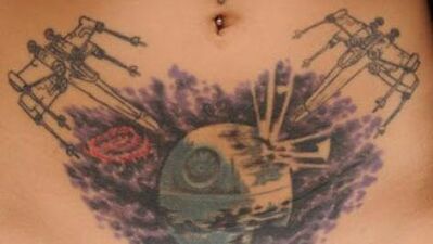 Sezaryen izini kapatan dövmeler