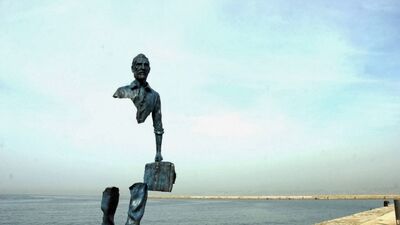 Her biri başka hikaye anlatan heykeller