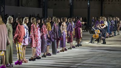 Dries Van Noten İlkbahar / Yaz 2016
