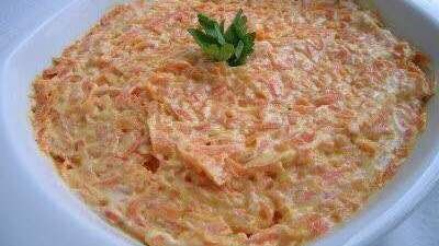 5 dakikada havuçlu kabaklı salata