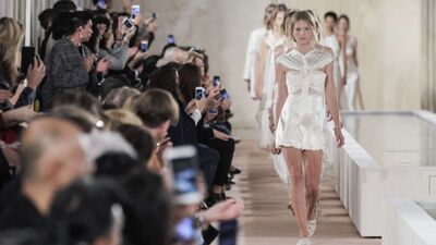 Balenciaga İlkbahar / Yaz 2016