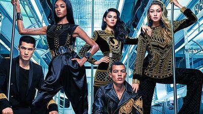 H&amp;M ve Balmain'den göz kamaştıran koleksiyon