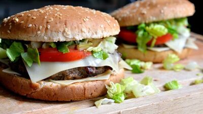 Ev yapımı hamburger