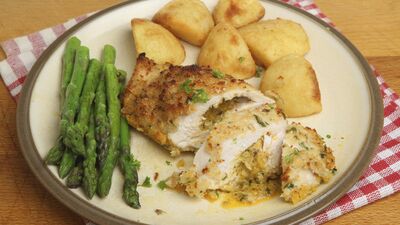 Otlu tavuk göğsü sarması