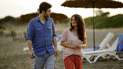 Aslı Tandoğan: Kendimiz olmak için...