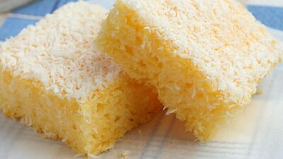 Yoğurtlu irmik tatlısı