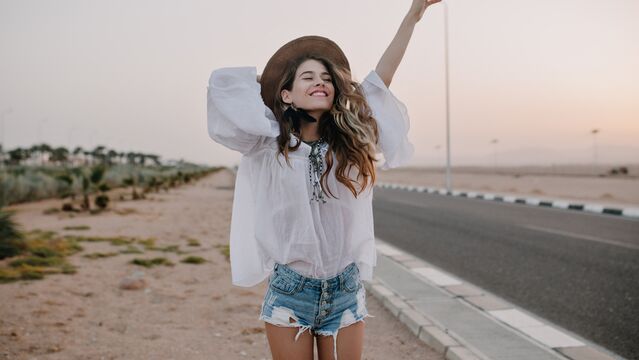 Minyon kadınlar için stil tüyoları