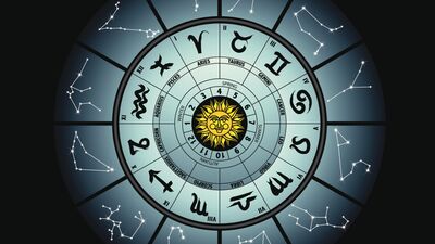 Ay Kova burcunda dolaşıyor