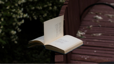 Şiirleriyle Nazım Hikmet...