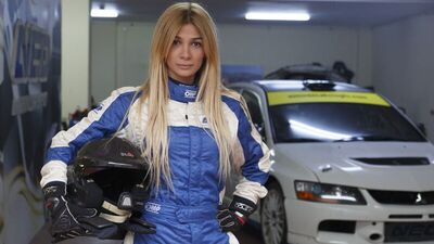 Simin Bıçakcıoğlu: Feminenliği korumaya çalışıyoruz