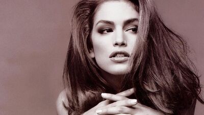 Cindy Crawford kimdir?