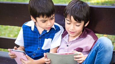 Bir çocuk küfür etmeyi nereden öğrenir?