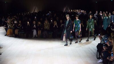 Burberry Sonbahar/Kış 2016 Koleksiyonu