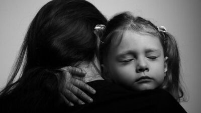 Boşanmaları engelleyen politikalar kadını korumuyor