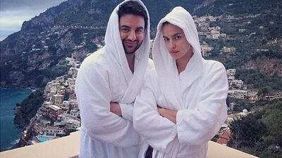 Irina Shayk bebeğinin yüzünü gösterdi