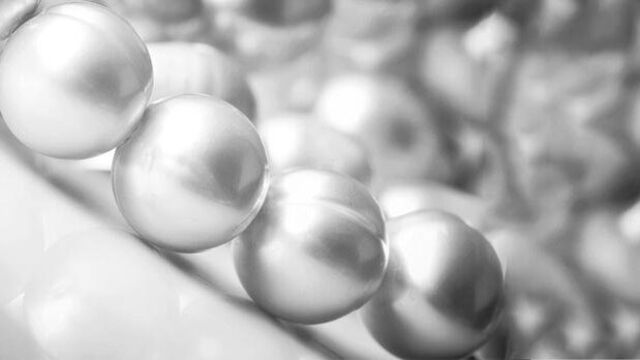 Cildi yenileyen inci tozu maskesi nasıl yapılır?