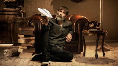 Erdal Beşikçioğlu kimdir?