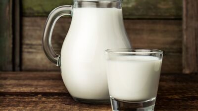 Tam yağlı süt tüketmek daha mı faydalı?