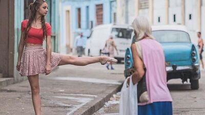 Sokakta bale başkadır!