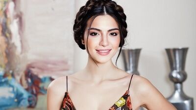 Melisa Aslı Pamuk nasıl giyiniyor?