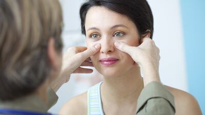 Selfie modası burun estetiğine ilgiyi yükseltti