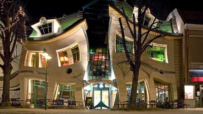 Mimarisi ile dikkat çeken ilginç binalar