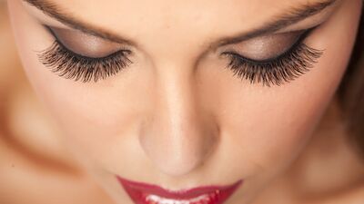 Kirpik uzatmak için yapılması gerekenler nelerdir?