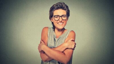 Bu sensin ve böyle çok güzelsin