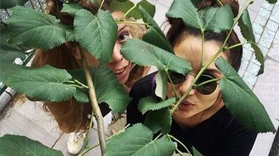 Damla Colbay tatilde!