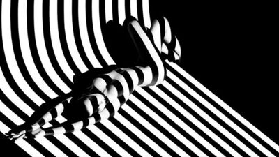 Gölgelerin gücü adına!