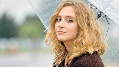 Hayal Köseoğlu: "Sette sürekli gülüyoruz"