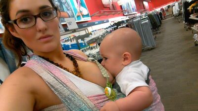 Emziren annenin fotoğrafı viral oldu