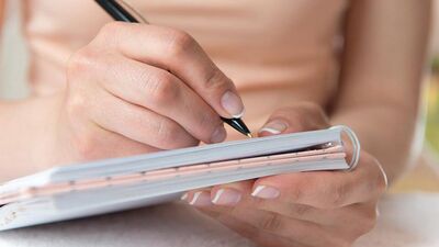 Birlikte yaşayan kadınlar birlikte mi regl olur?