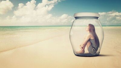 İçe kapanık insanların aşık olması daha mı zor?