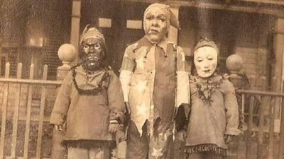 1930'lu yıllarda Cadılar Bayramı kostümleri