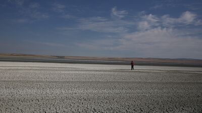 Fotoğrafçılar, Tuz Gölü'ndeki kuraklığı belgeledi