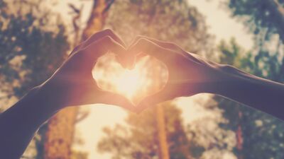 Aşksız geçen ömre yaşam denir mi?