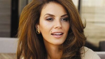 Yüzünde beni olan ünlüler