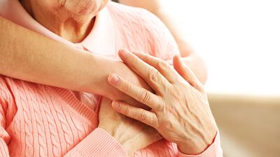 "Yaşlı insan kokusu"nun kaynağı nedir?