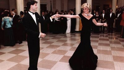 Prenses Diana elbiseleri sergileniyor