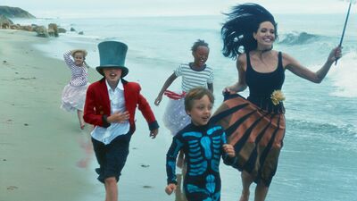 Angelina Jolie ve çocuklarının yeni evi