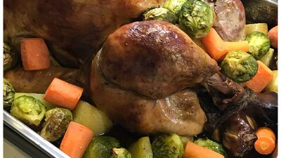 Kişnişli adaçaylı hindi fırın