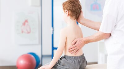 Skolyoza dair her şey!