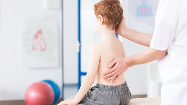 Skolyoza dair her şey!