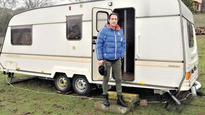 Kıraç: Karavanda yaşamaya mecbur bırakıldık