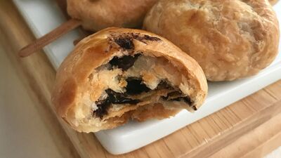 Çikolatalı milföy çubukları