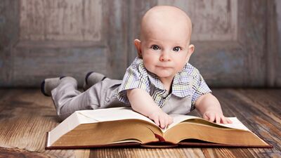 Birden çok dile maruz kalan bebek geç konuşabilir